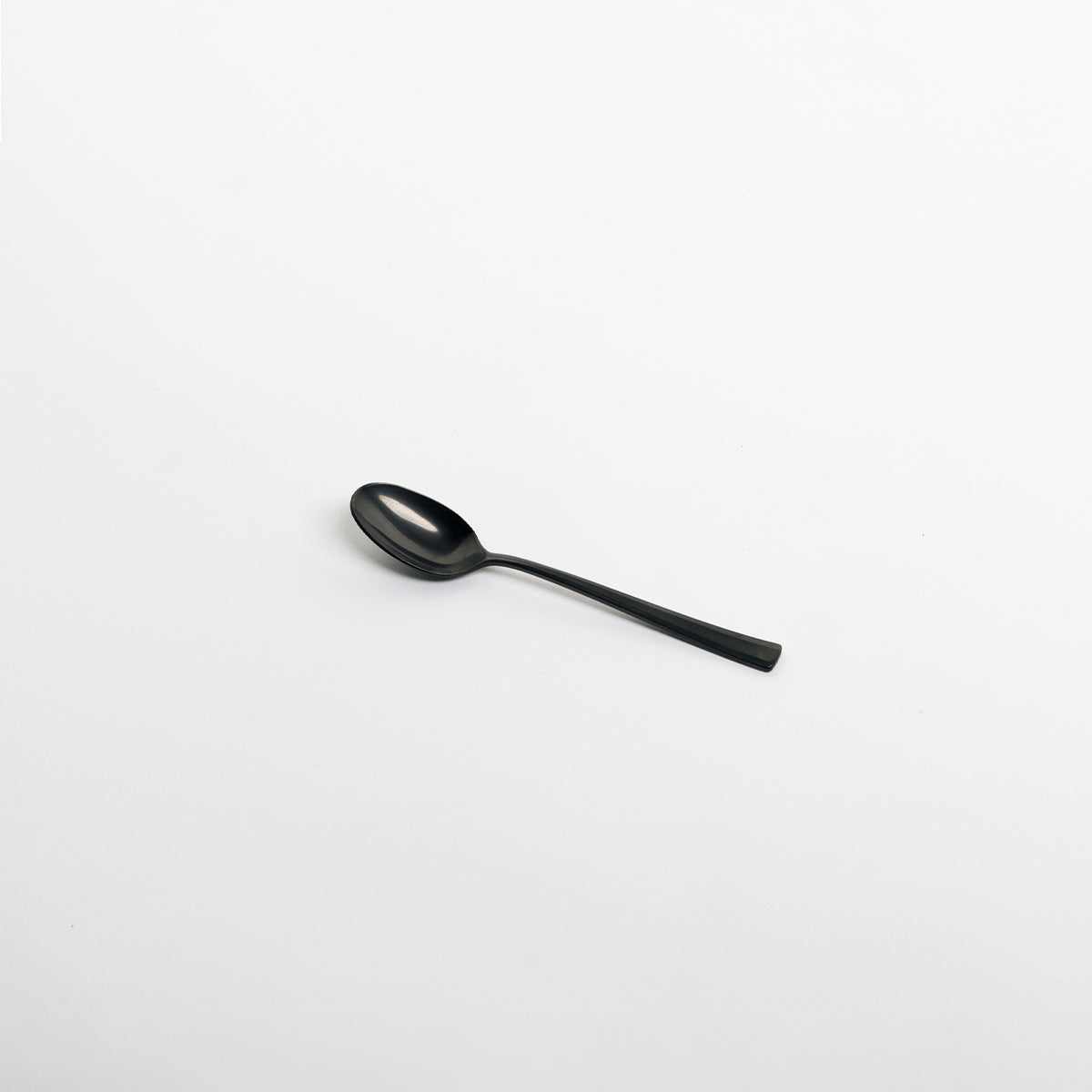 black-stainless-cutlery-smooth