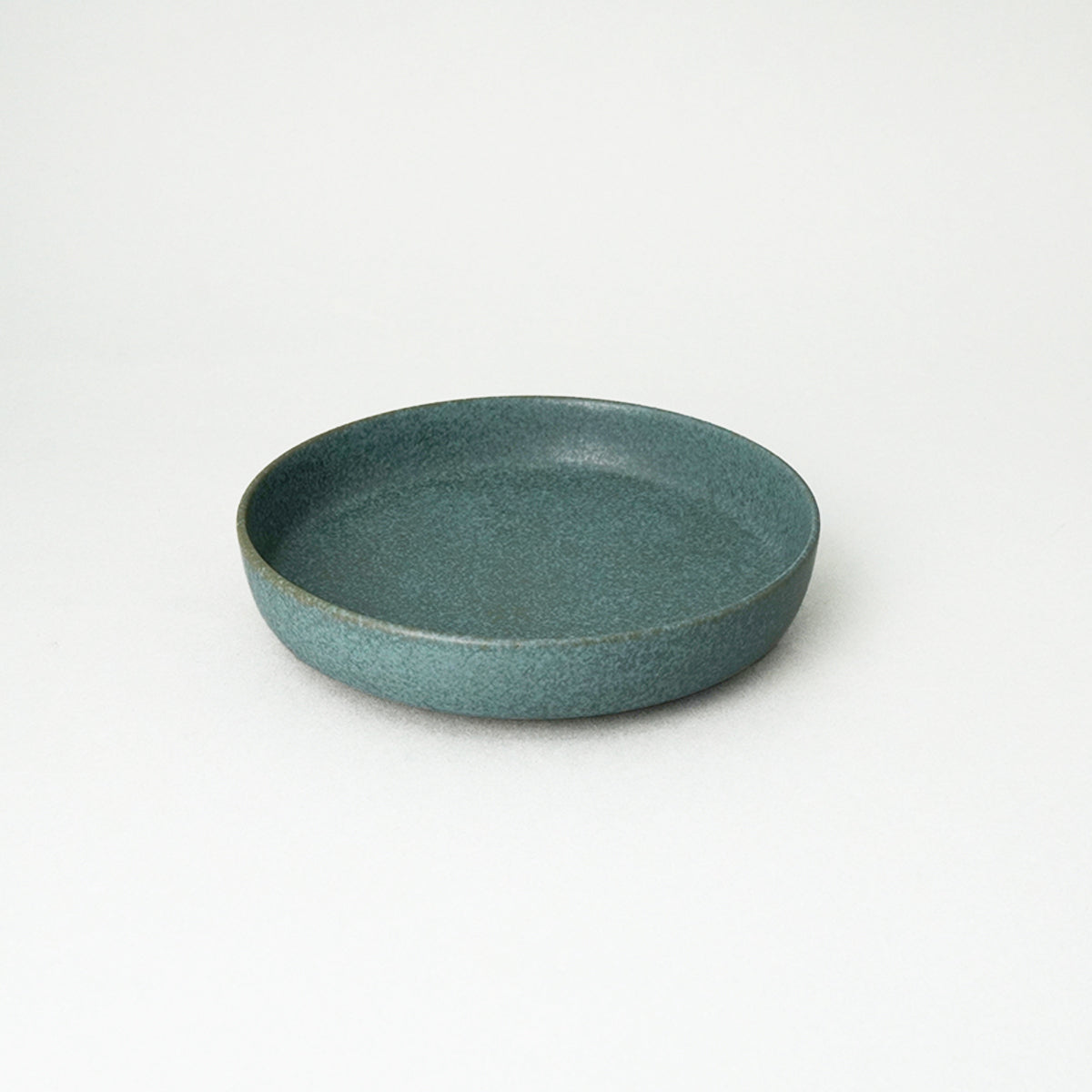 jade-spume-high-rim-plate