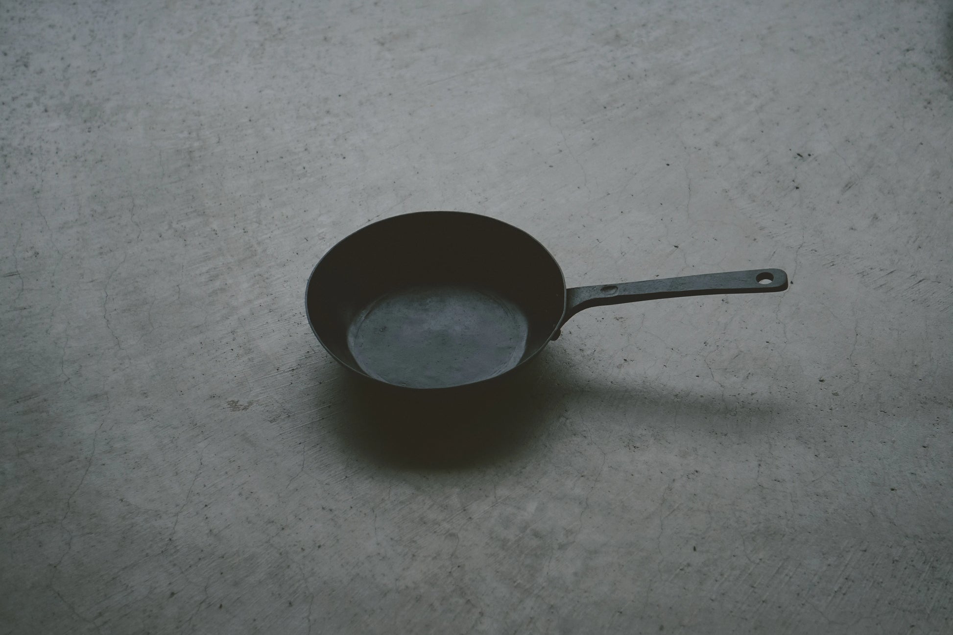 hand-forged-fry-pan