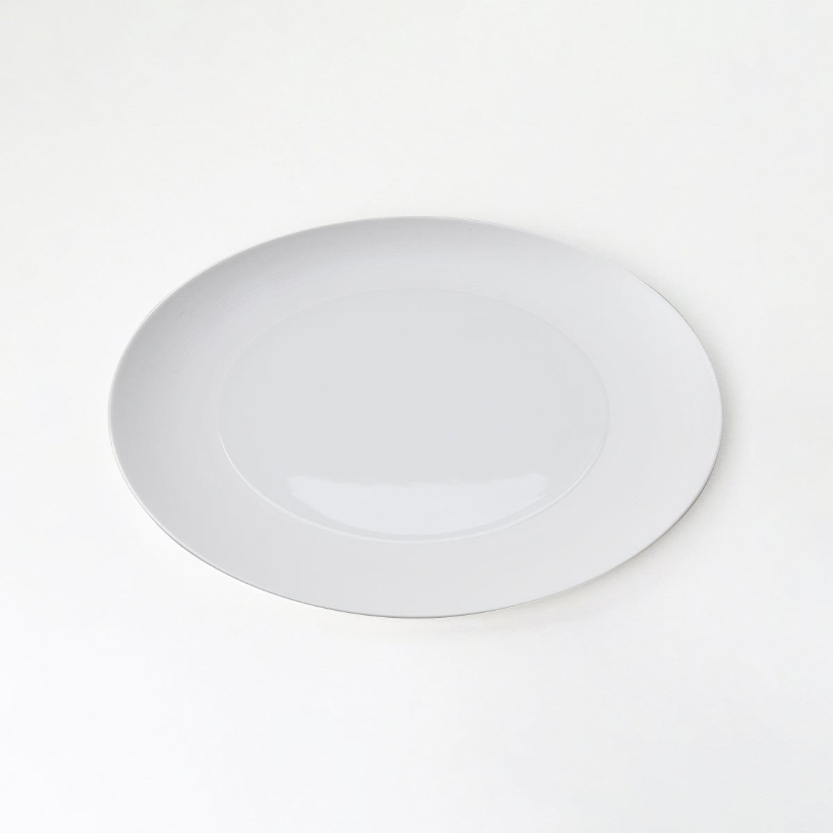 moire-white-plate